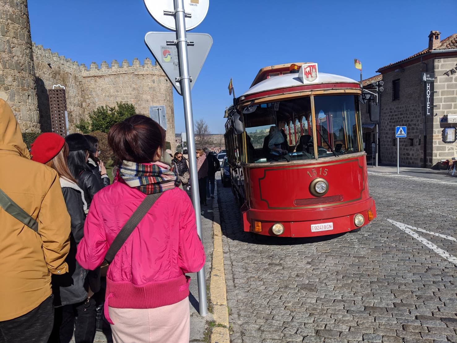 發生車禍莫慌　切記報警等警方前來處理