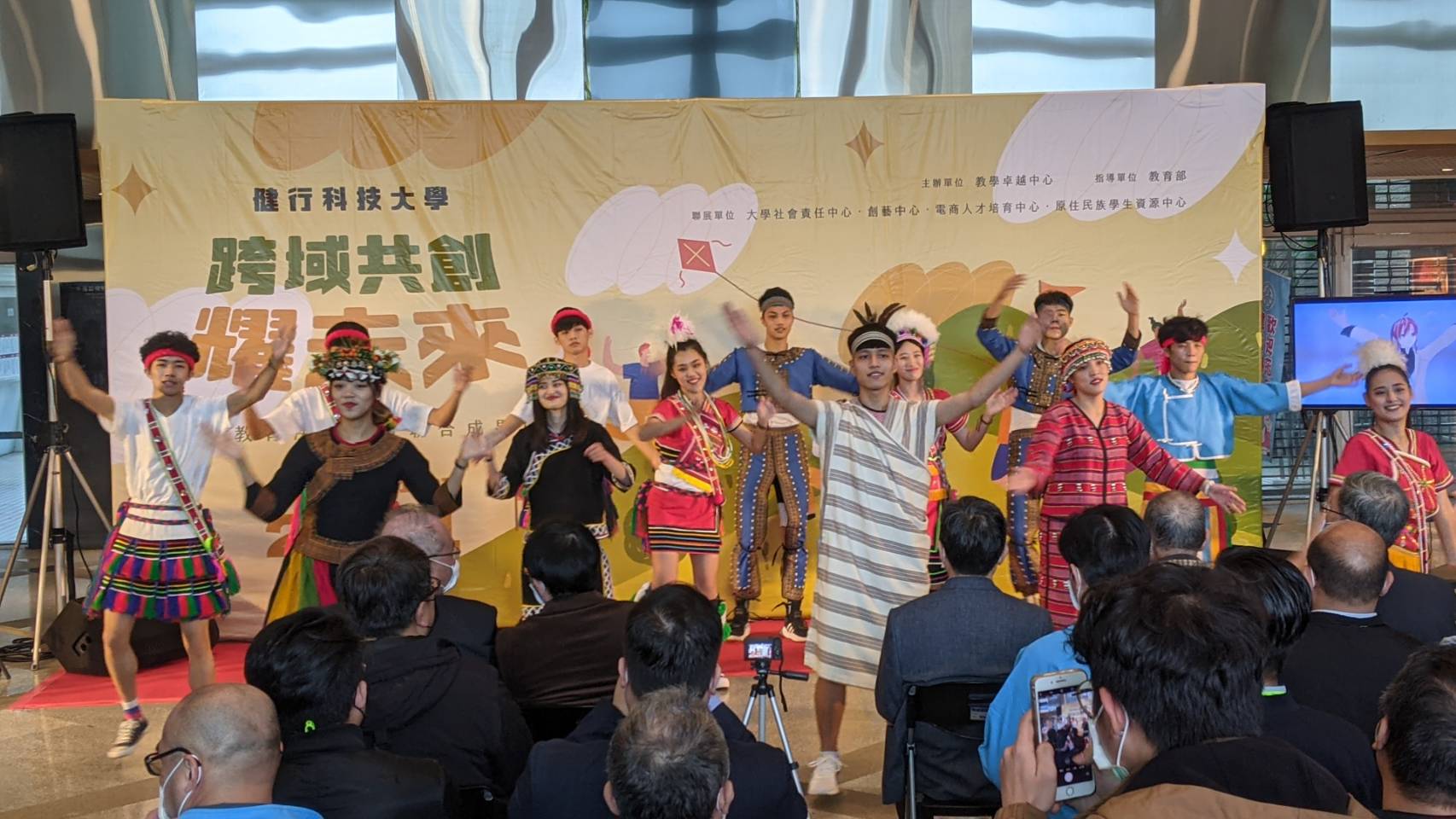 健行科大10年最大成果展    創作、異國美食市集熱鬧嘉年華