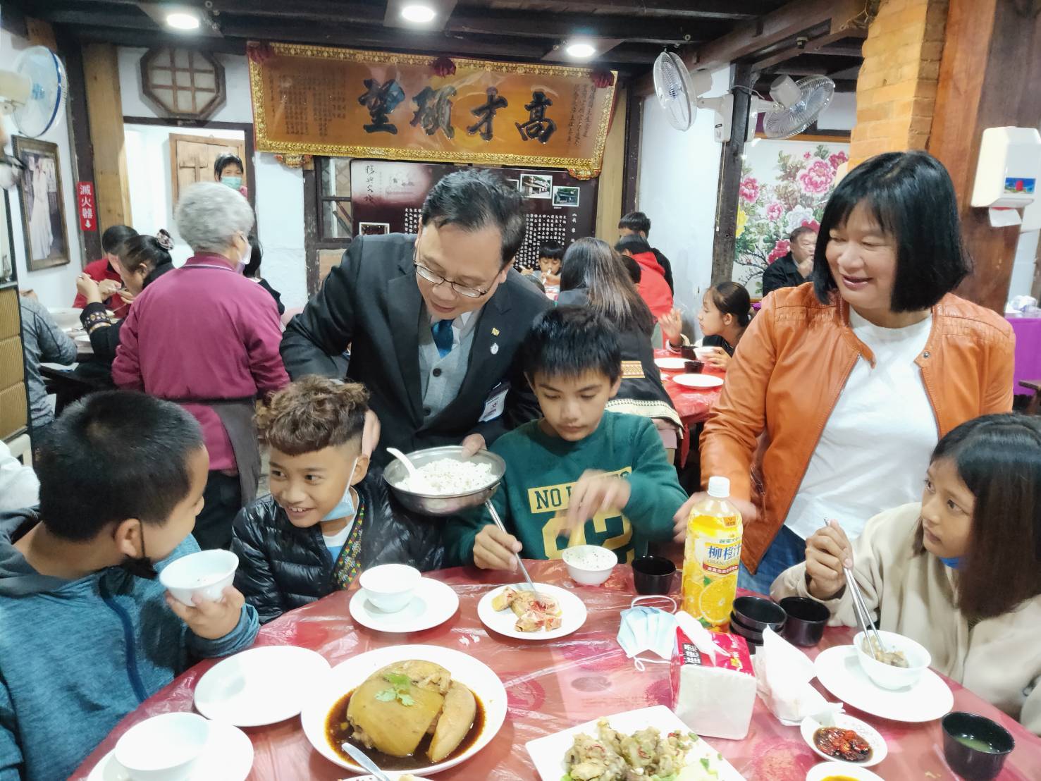 那瑪夏學童遊苗栗三義　體驗不同城鄉風情