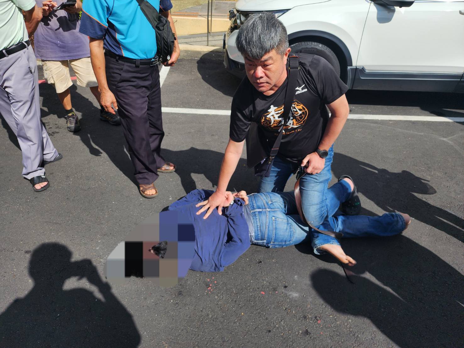 小隊長便服洽公遇竊案 警民通力擒賊