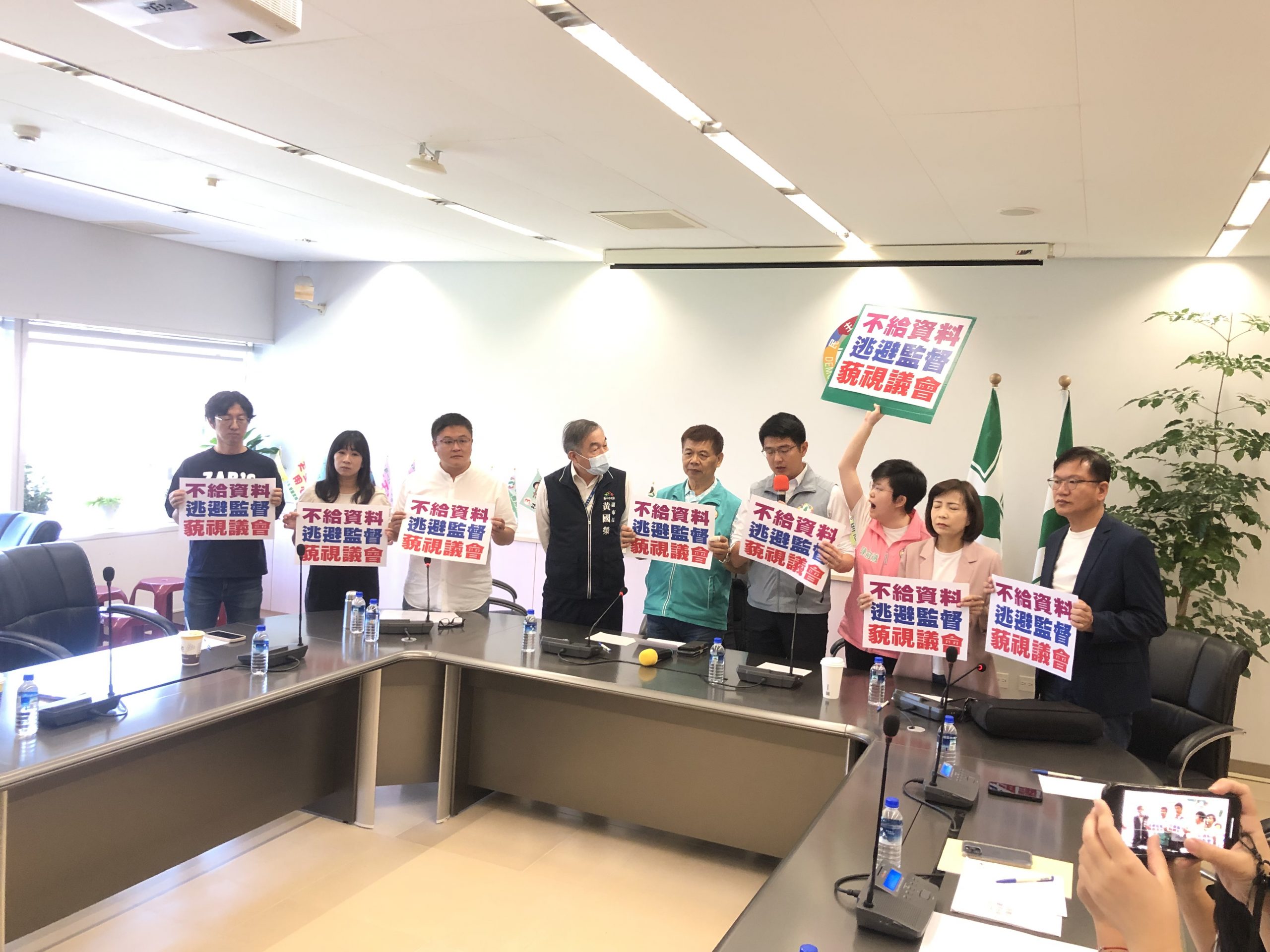 副市長遭綠營圍剿 台中市議會火藥味濃