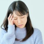經前頭痛不只是「賀爾蒙作怪」 針刀療法精準鬆解頸椎關節囊 揪出反覆偏頭痛的真兇