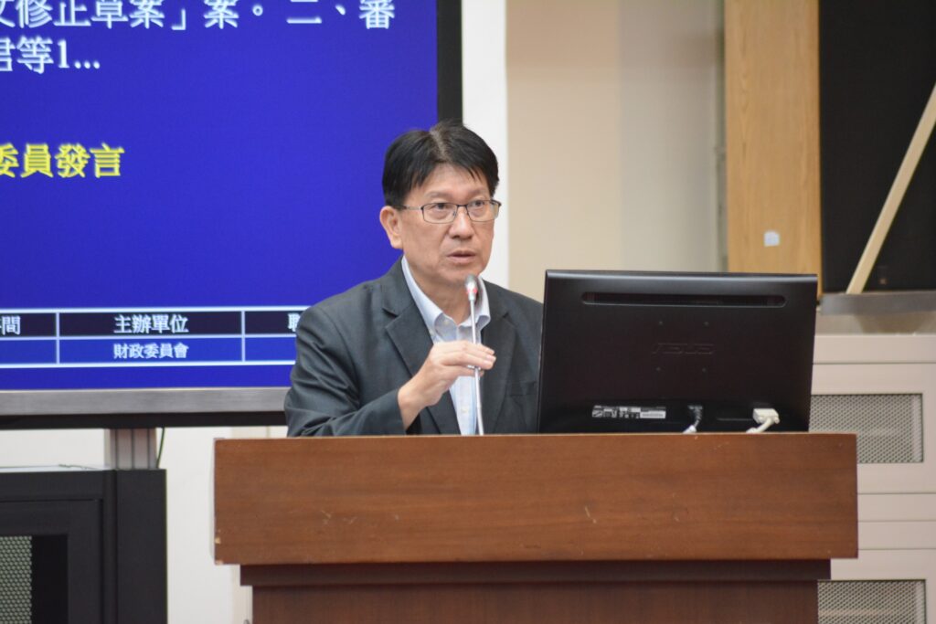 力抗惡罷暴瘦10公斤 分身乏術優先審查所得稅法