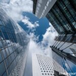 從汽車業務到信義區房仲首選 他用轉職人生打造信任與成交橋樑