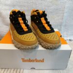 最頂機能鞋是它 上班族猛讚久走不累「雨天超防水」全網讚：穿過回不去