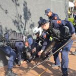 竹北上演隨機攻擊 防暴叉防暴盾牌制伏歹徒