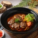 嘉義新港牛肉麵 從金融業返鄉 用一碗麵煮出家味道