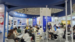 顛覆寵物營養補充概念！逢源絲絨蛋白技術加持，沛威新品強勢亮相。(圖／逢源生技提供)