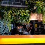 台中南區早餐店主打溫體豬里肌  醃肉、煎製到出餐 手工做好每一份早餐